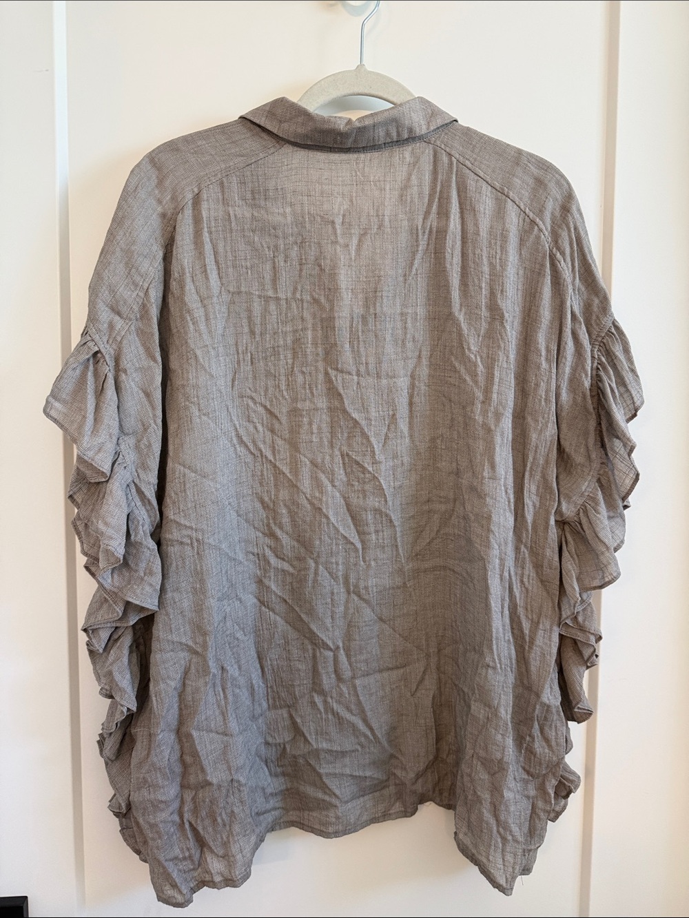 Entro Ruffle-Sleeve Button Front Blouse - Taupe Gray - Picture 5 of 6